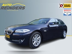 BMW 5-serie Touring - 520i Executive Automaat + Trekhaak/ Navi/ Cruise/ PDC/ NL-Auto/ Garantie