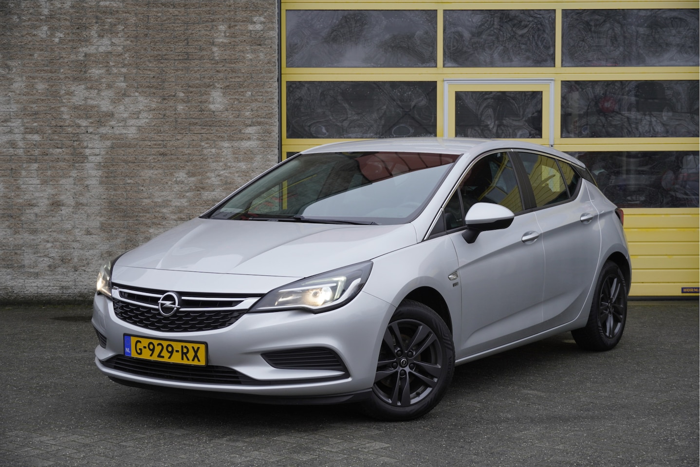 Opel Astra - 1.0 Turbo 5drs 120 Jaar Edition BJ2019 Lmv 16" | Led | Navi | Airco | Cruise control | Get - AutoWereld.nl