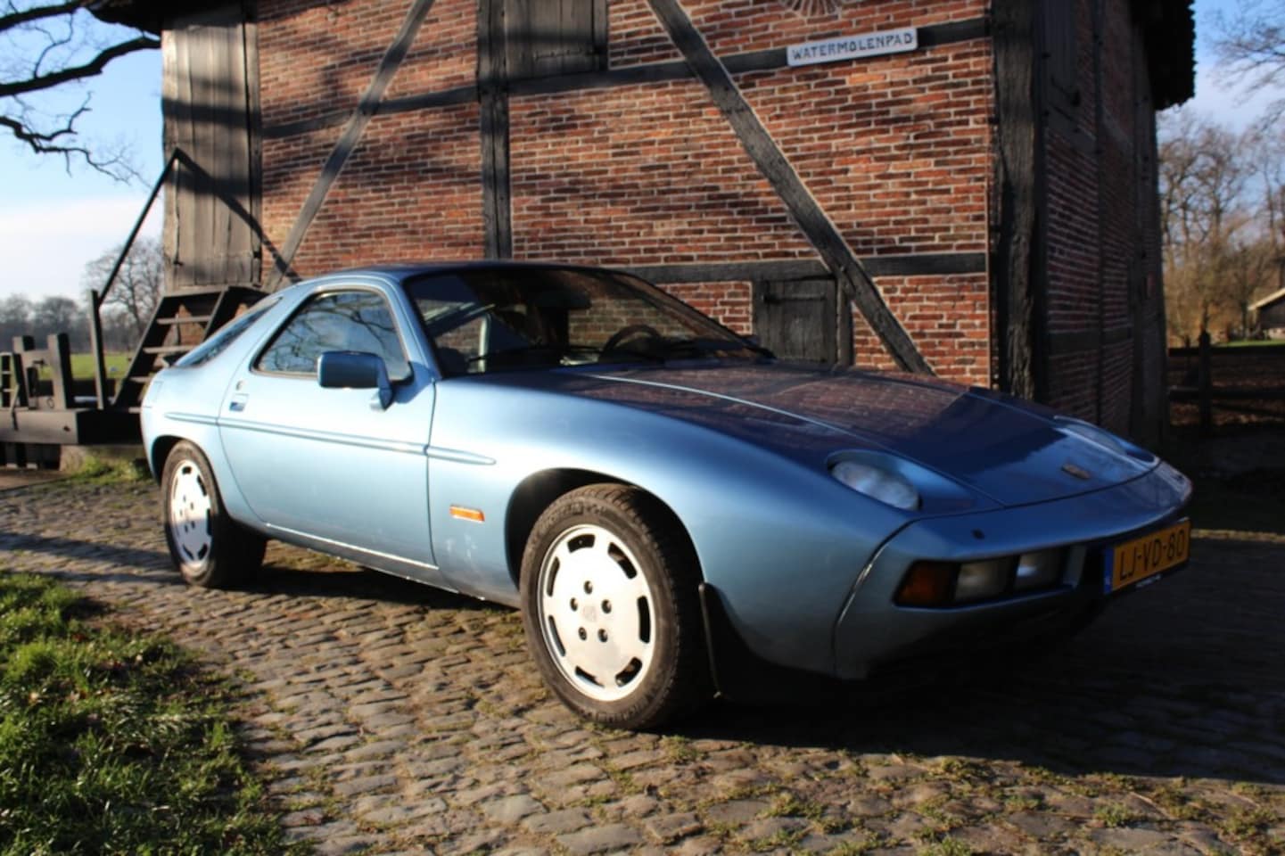 Porsche 928 - S Aut. belastingvrij, 40 jaar oud - AutoWereld.nl