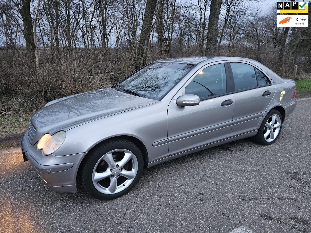 Mercedes-Benz C-klasse - 180 K. Classic 180 K. Classic - AutoWereld.nl