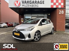 Toyota Yaris - 1.0 VVT-i Trend LAGE KM-STAND // NAVI // CAMERA // ELEK. RAMEN // BLUETOOTH TELEFOON VERBI