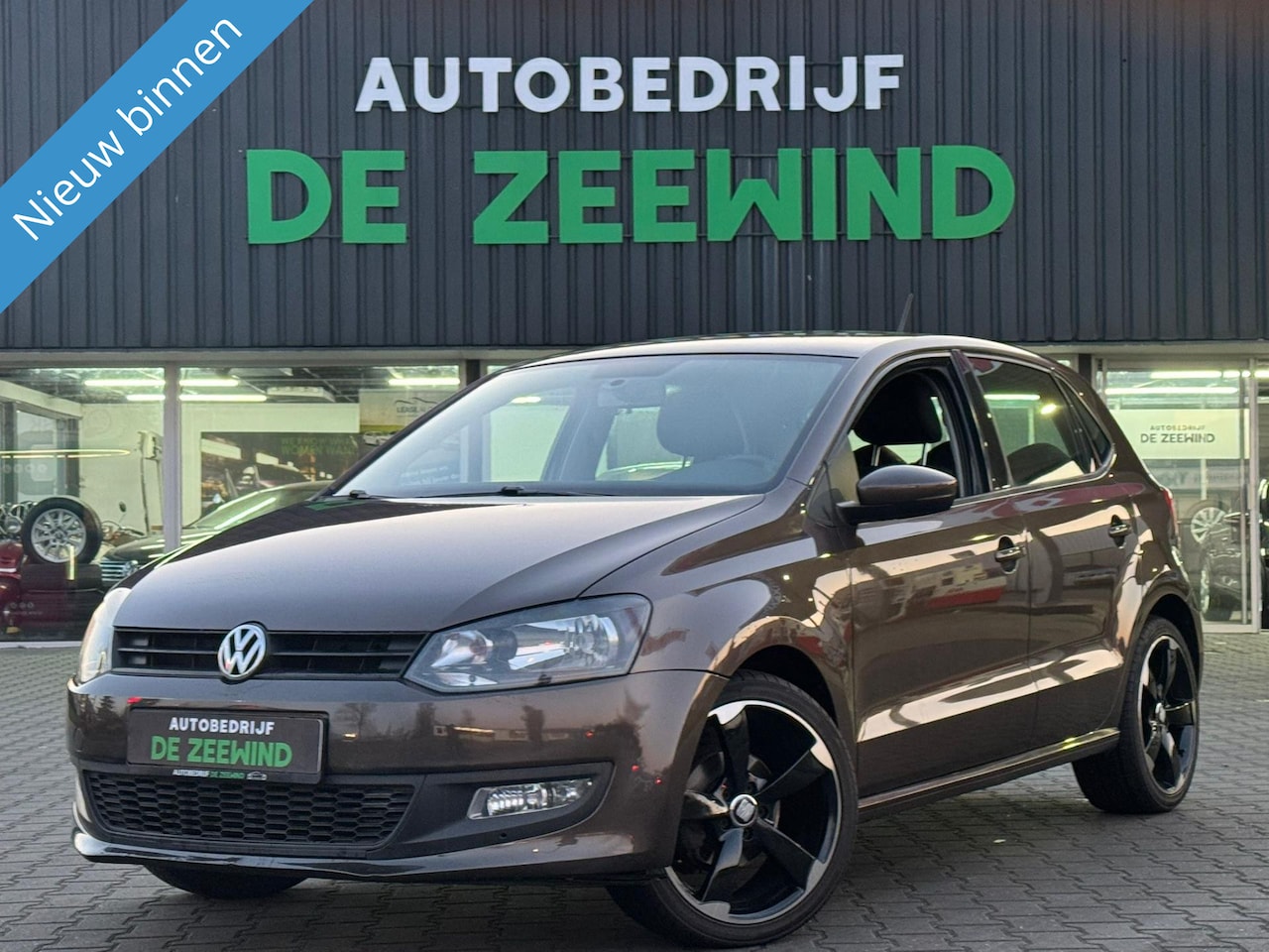 Volkswagen Polo - 1.2 Easyline 5D|Navi|Bluetooth|Rijklaar - AutoWereld.nl