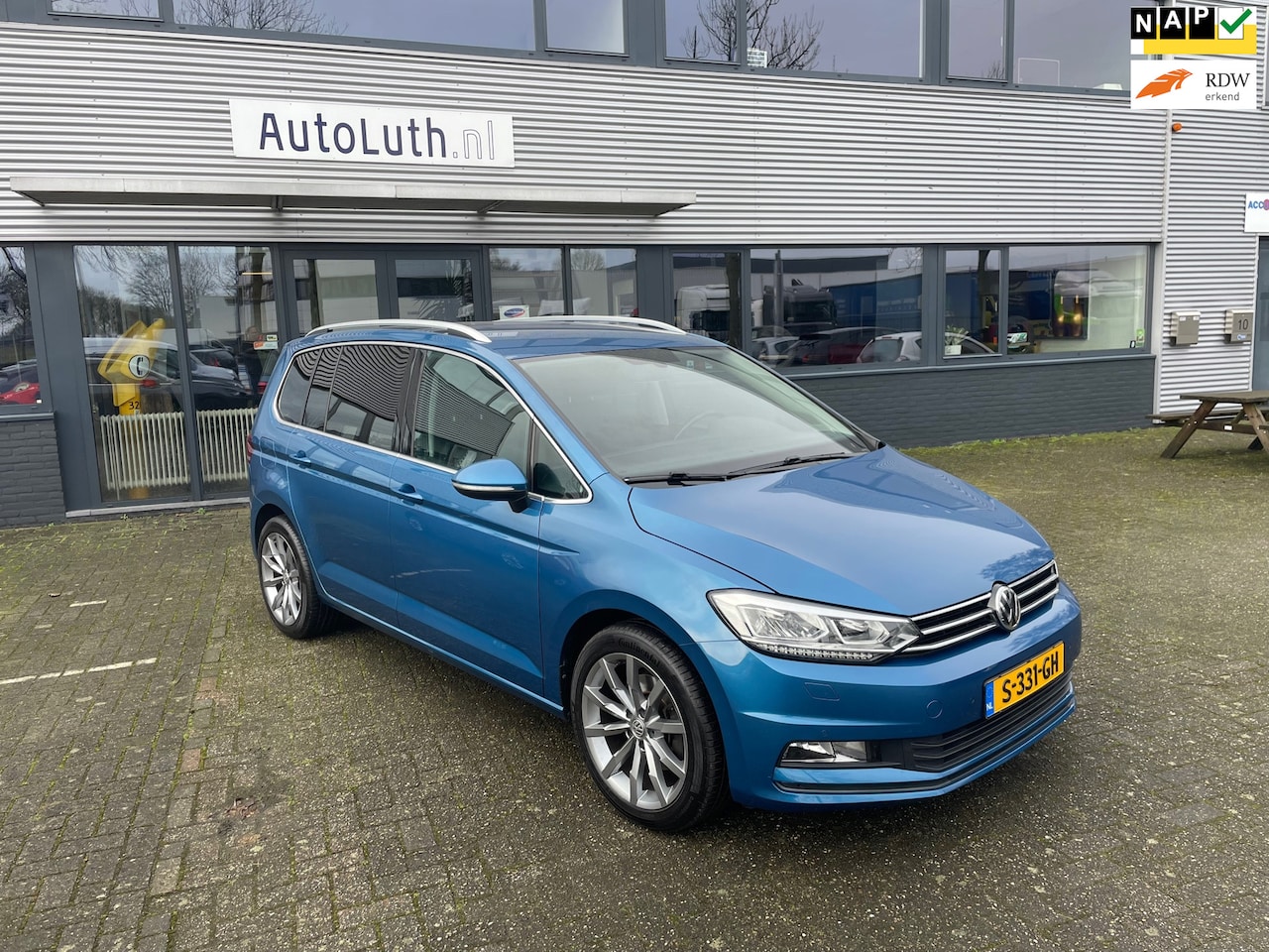 Volkswagen Touran - 1.5 TSI Highline Business R 7p 1.5 TSI Highline Business R 7p - AutoWereld.nl