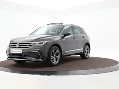 Volkswagen Tiguan - 1.4 Tsi 245pk DSG eHybrid R-Line Business · Keyless · Camera · Panoramadak · App-Connect ·