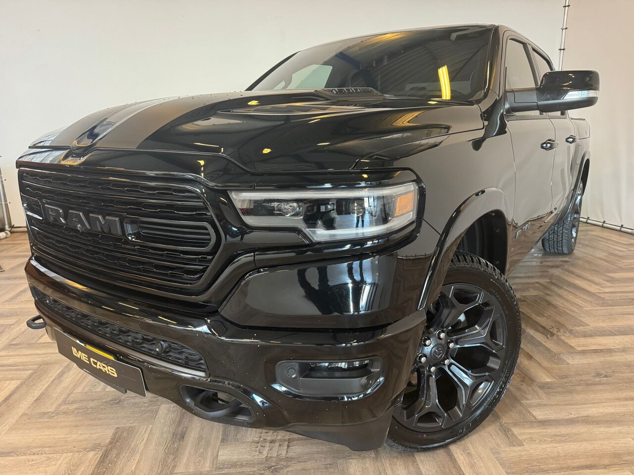 Dodge Ram 1500 - 5.7 V8 4x4 Crew Cab Limited 5.7 V8 4x4 Crew Cab Limited - AutoWereld.nl