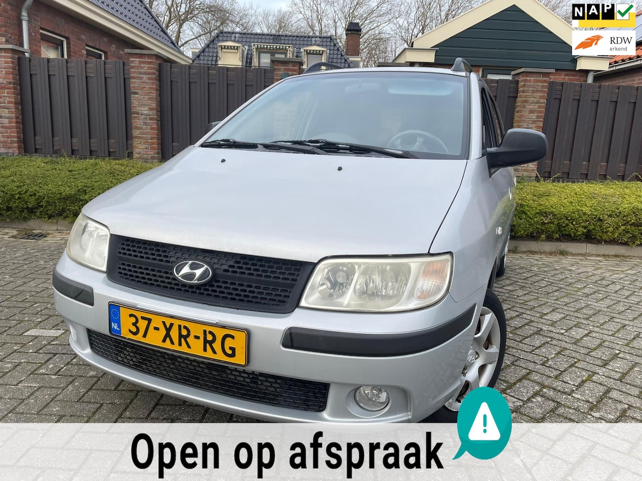 Hyundai Matrix - 1.6i Active Joy HOGE INSTAP AIRCO LAGE KM ! - AutoWereld.nl