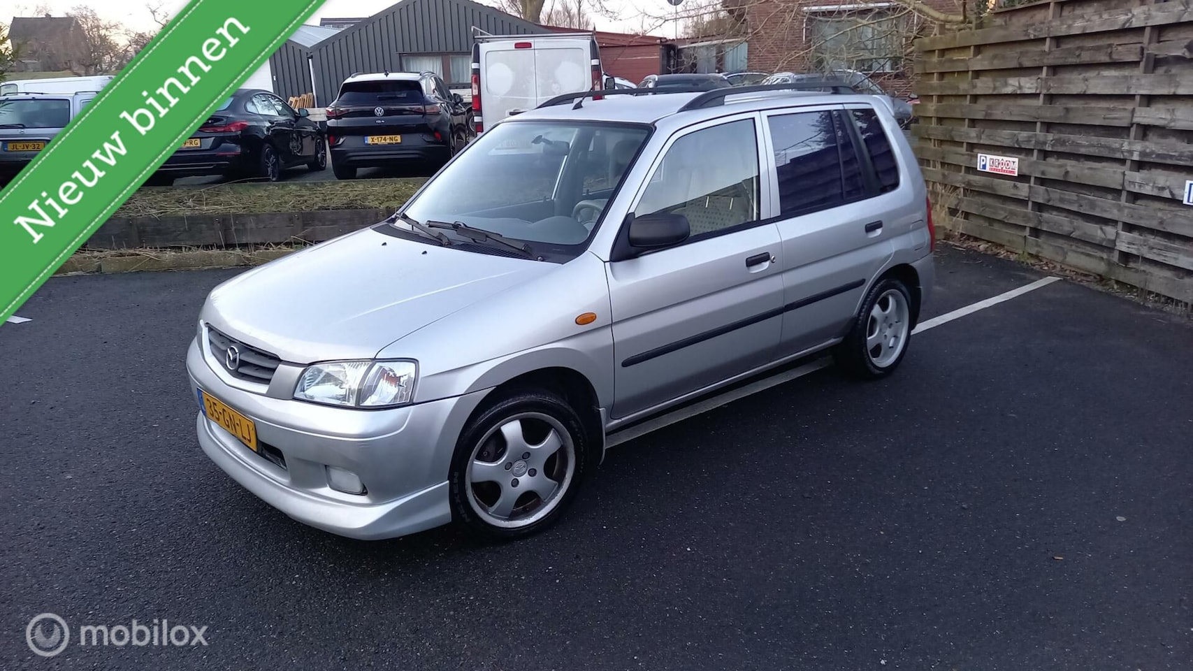 Mazda Demio - 1.5 Touring Automaat - AutoWereld.nl