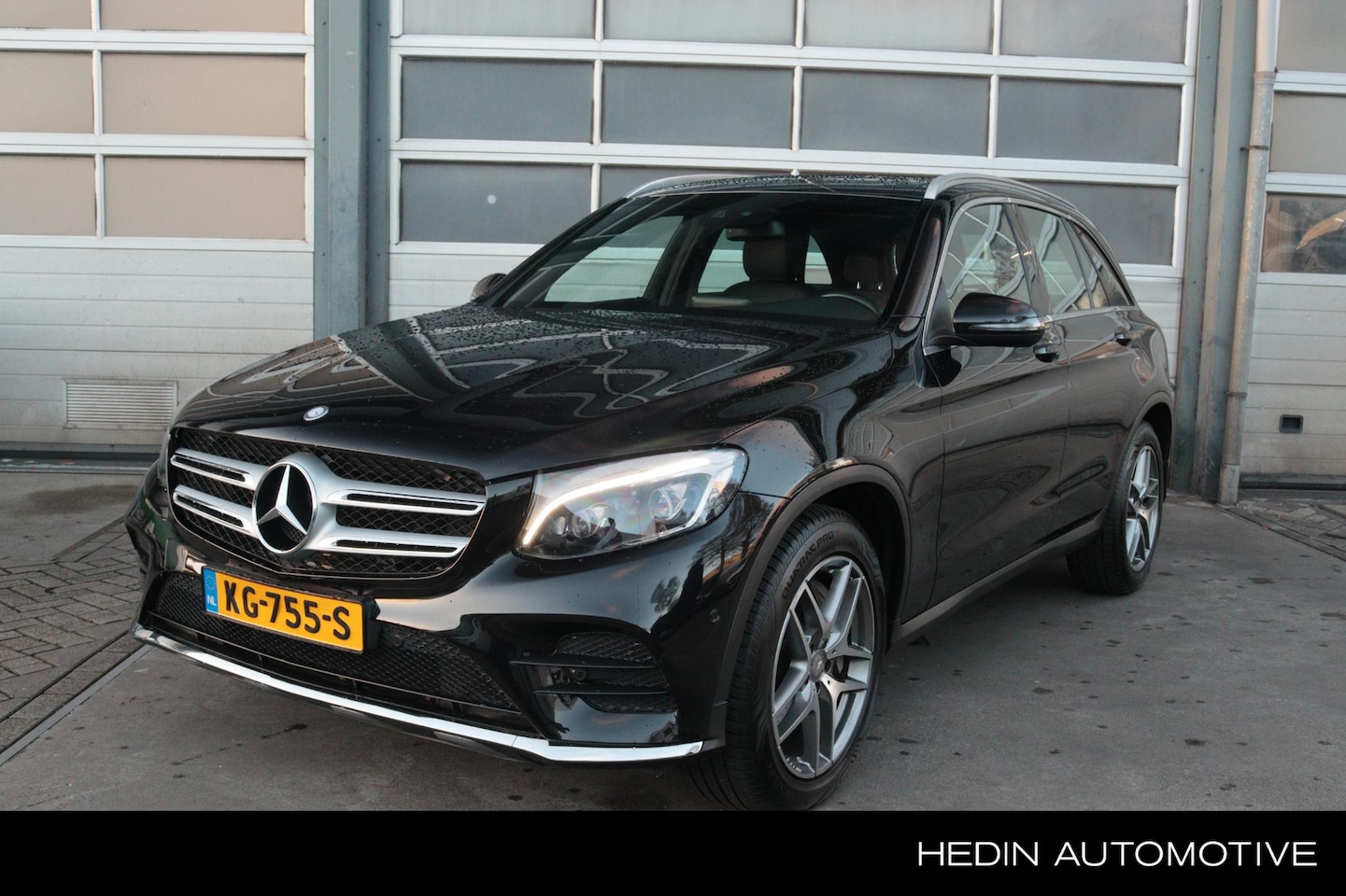 Mercedes-Benz GLC-klasse - GLC 250 Automaat 4MATIC AMG Line | Air Body Control | Panoramadak | LED | Sfeerverlichting - AutoWereld.nl