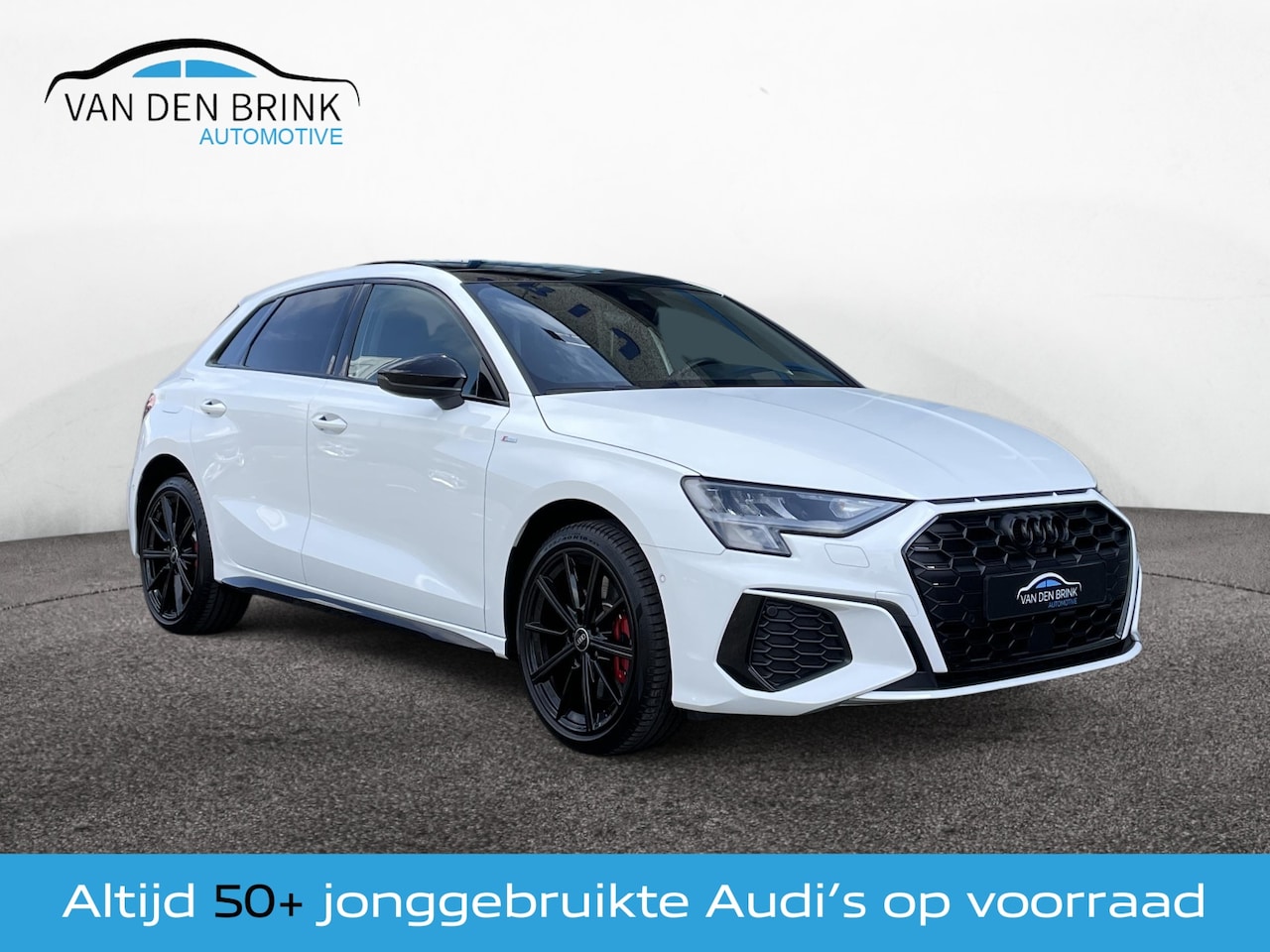 Audi A3 Sportback - 45 TFSI e S-line Black Pano - AutoWereld.nl