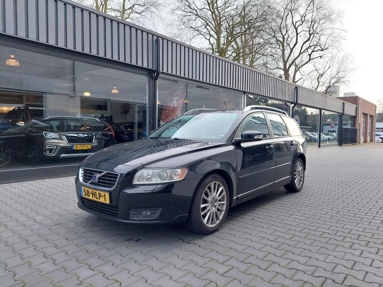 Volvo V50 - 1.8 Edition II 10 jaar dezelfde eigenaar Trekhaak Origineel NL Leer High performance sound - AutoWereld.nl