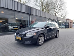 Volvo V50 - 1.8 Edition II 10 jaar dezelfde eigenaar Trekhaak Origineel NL Leer High performance sound