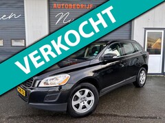 Volvo XC60 - 2.0 5 Cilinder D3 Momentum Clima Navi Trekhaak