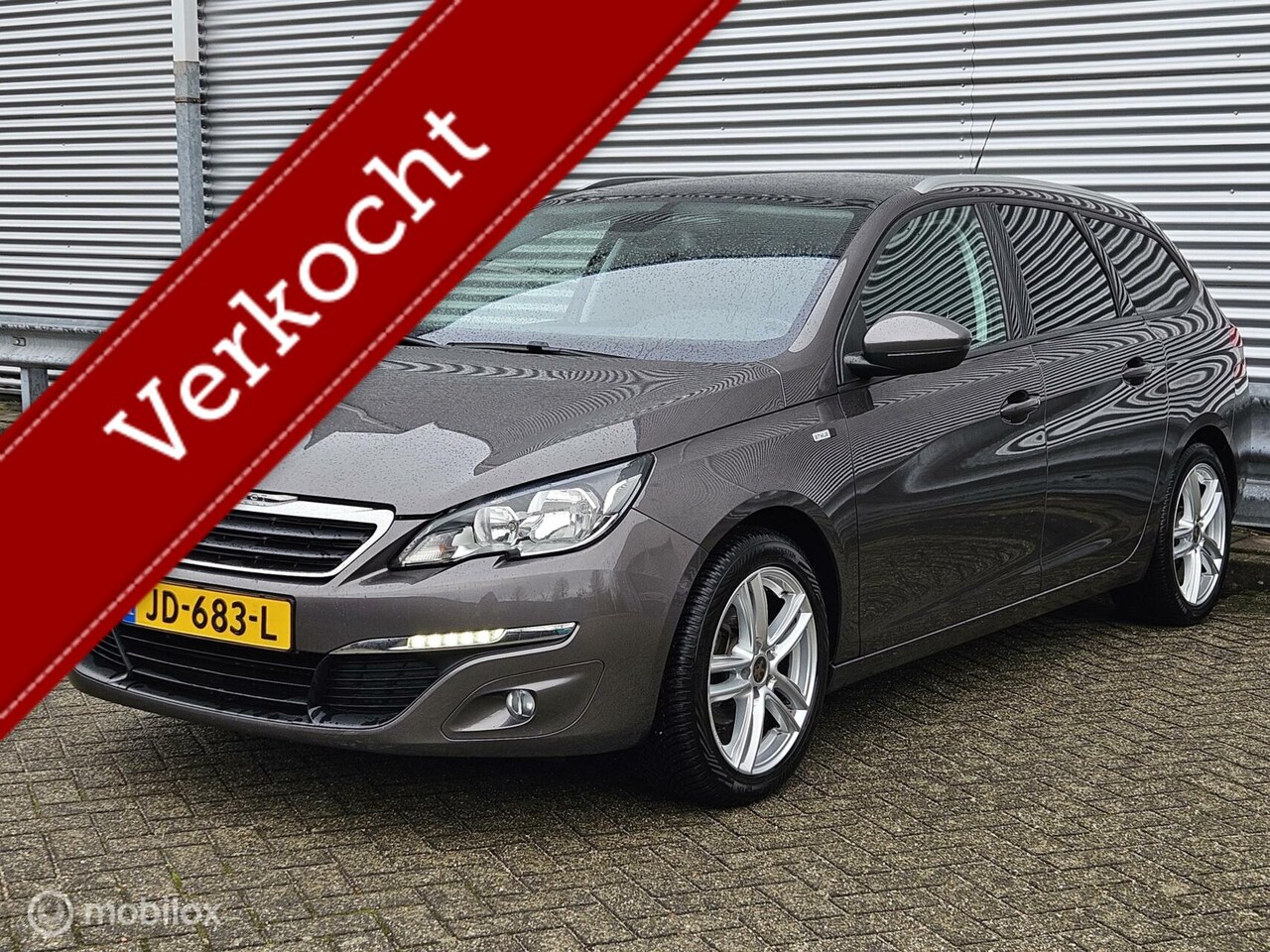 Peugeot 308 SW - 1.2 PureTech Style Pano Navi Airco Cruise Carplay - AutoWereld.nl