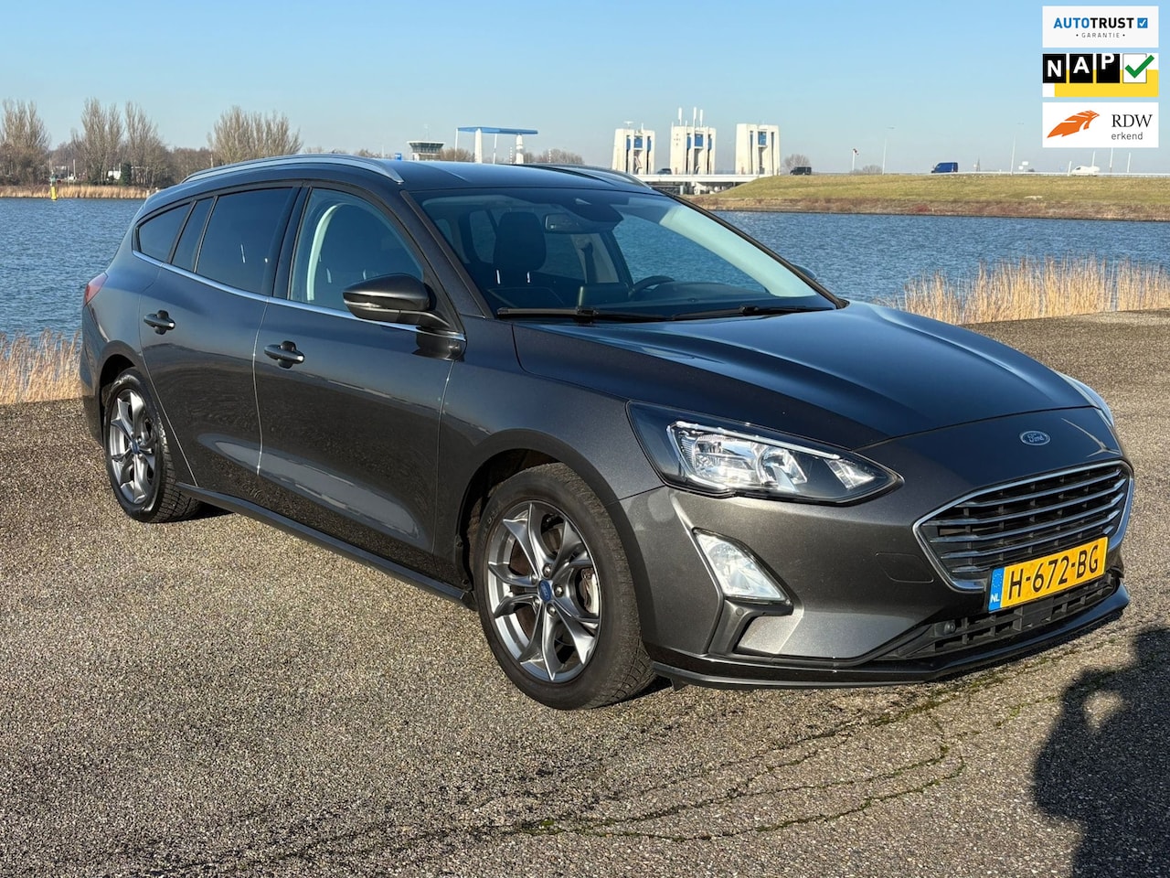 Ford Focus Wagon - 1.0 EcoBoost Titanium Business/Aut/Clima/NL/Keyless - AutoWereld.nl