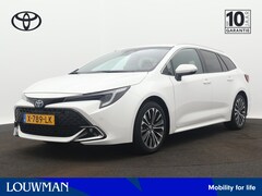 Toyota Corolla Touring Sports - 1.8 Hybrid First Edition | Parkeersensoren | LM velgen | Camera | Stoelverwarming | Draadl