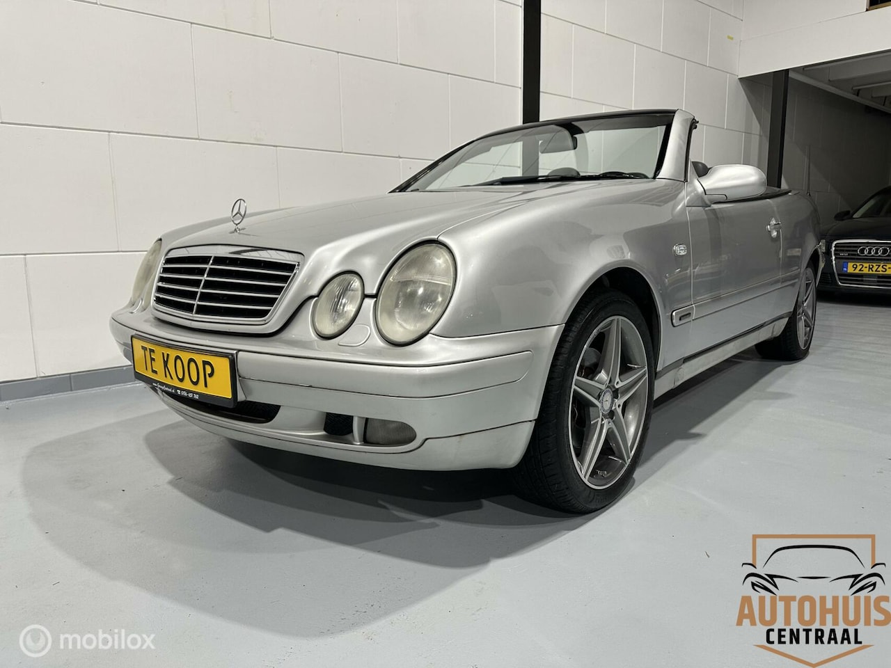 Mercedes-Benz CLK-klasse Cabrio - 230 K. Elegance*Airco*Leer*18Inch - AutoWereld.nl