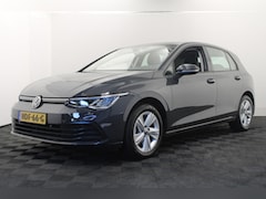 Volkswagen Golf - 1.0 eTSI Life Business