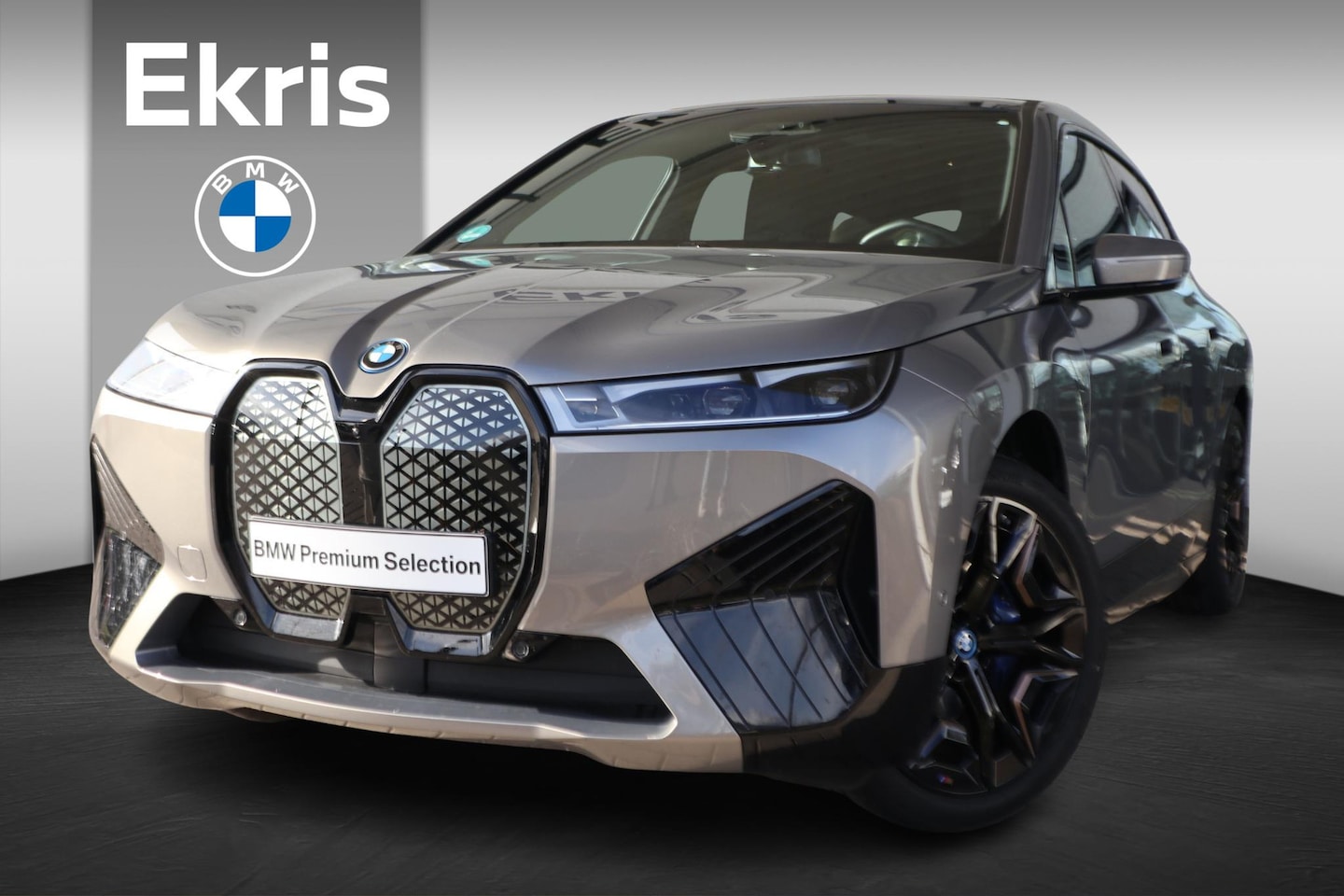 BMW iX - xDrive40 Sportpakket | Driving Assistant Professional - AutoWereld.nl