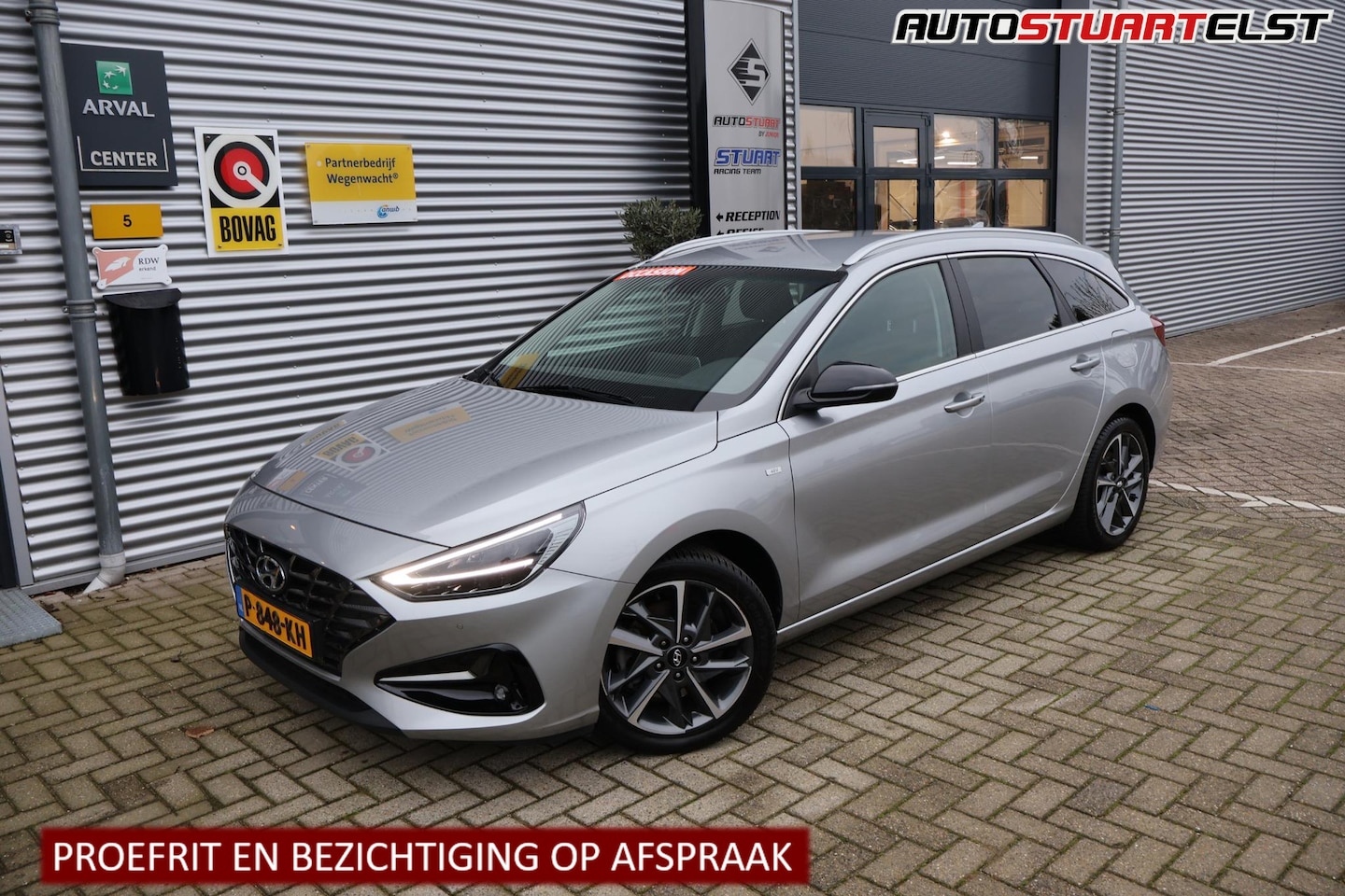 Hyundai i30 Wagon - 1.5 T-GDi M-Hybride Premium 160PK|Trekhaak|Camera|Stoel-Verwarming|Lane-Assist|Stoelventil - AutoWereld.nl