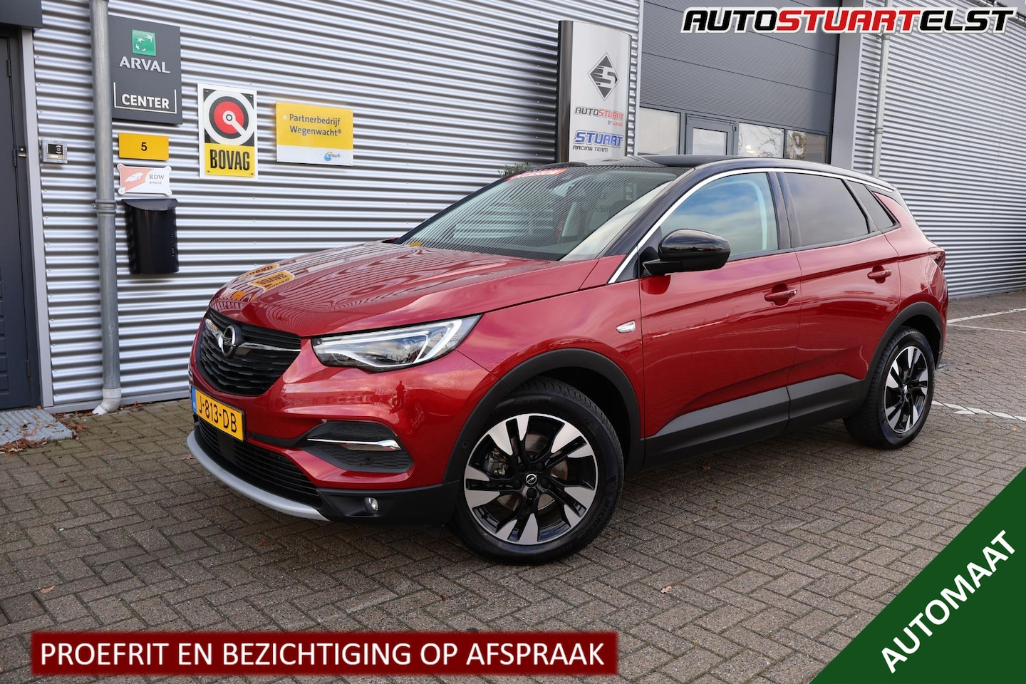 Opel Grandland X - 1.2 Turbo Business Executive Zwart dak en spiegels | Navi | Achteruitrij-camera | 130-pk | - AutoWereld.nl