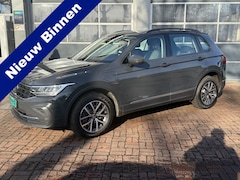 Volkswagen Tiguan - TSI eHybride Life Navi, 18Inc, Trekhaak 1e eigen km 106.000 bj 2022