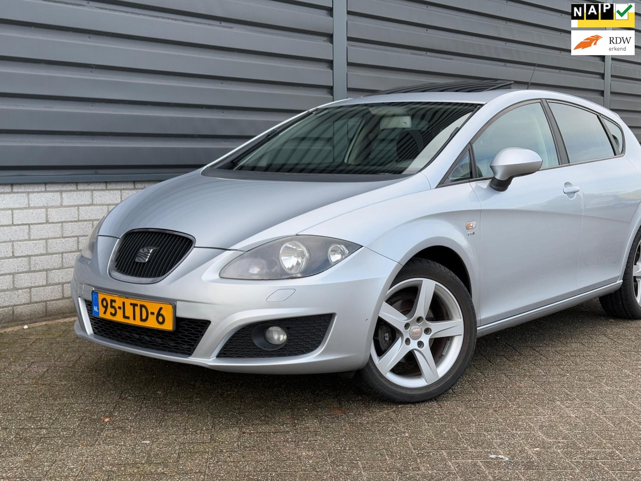 Seat Leon - 1.2 TSI Ecomotive Sport pano cruise apk NAP!! - AutoWereld.nl