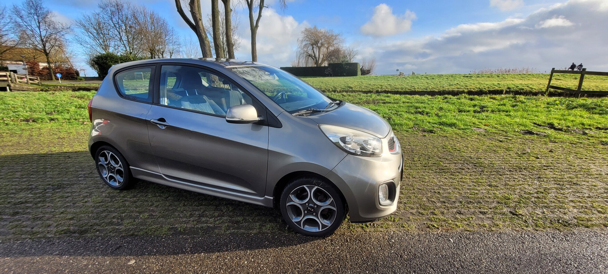 Kia Picanto - 1.0 CVVT R-SportbyKia - AutoWereld.nl