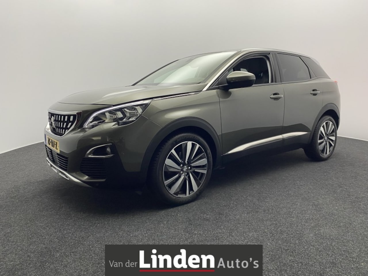 Peugeot 3008 - 1.2 PureTech Blue Lease Premium | Getint Glas | Navigatie | Elektr. Achterklep - AutoWereld.nl