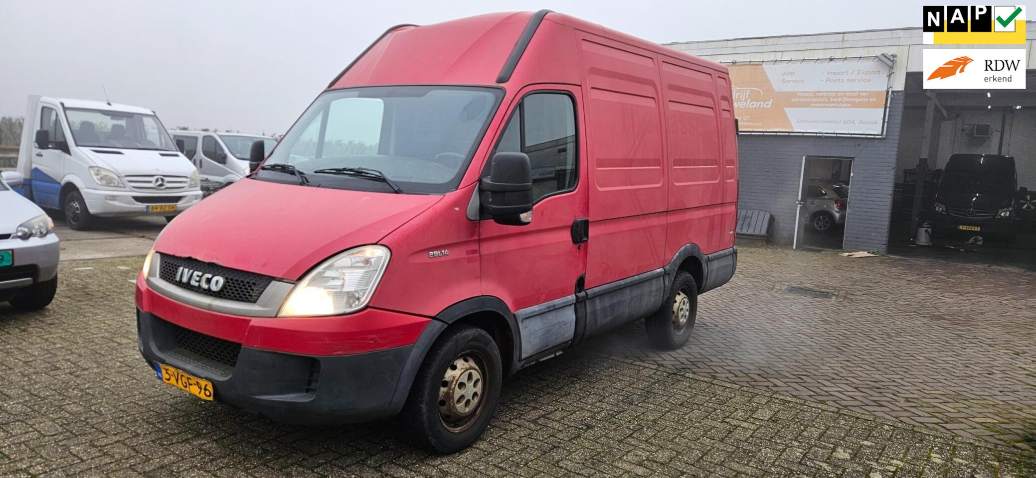 Iveco Daily - 29 L 14 300 2.3 diesel - AutoWereld.nl