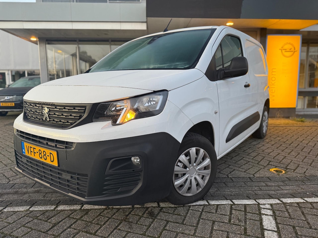 Peugeot Partner - 1.5 BlueHDI Premium | Cruise | PDC | 3 Zitplaats | Airco | - AutoWereld.nl