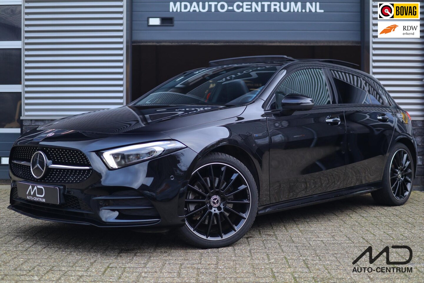 Mercedes-Benz A-klasse - 250 e AMG| Pano| Keyless| 360 camera| Multibeam| Burmester - AutoWereld.nl