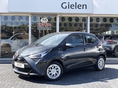 Toyota Aygo - 1.0 VVT-i 72pk X-play | Navigatie, Parkeercamera, Airco, Bluetooth, Snelheidsbegrenzer