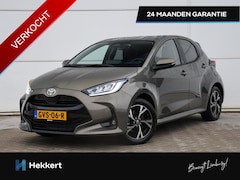 Toyota Yaris - Team D First Edition 1.5 Hybrid 115pk Automaat ADAPT. CRUISE | DAB | APPLE-CARPLAY | KEYLE