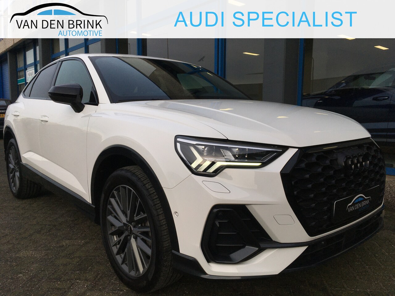 Audi Q3 Sportback - 45 TFSI e S-Line Black Edition - AutoWereld.nl