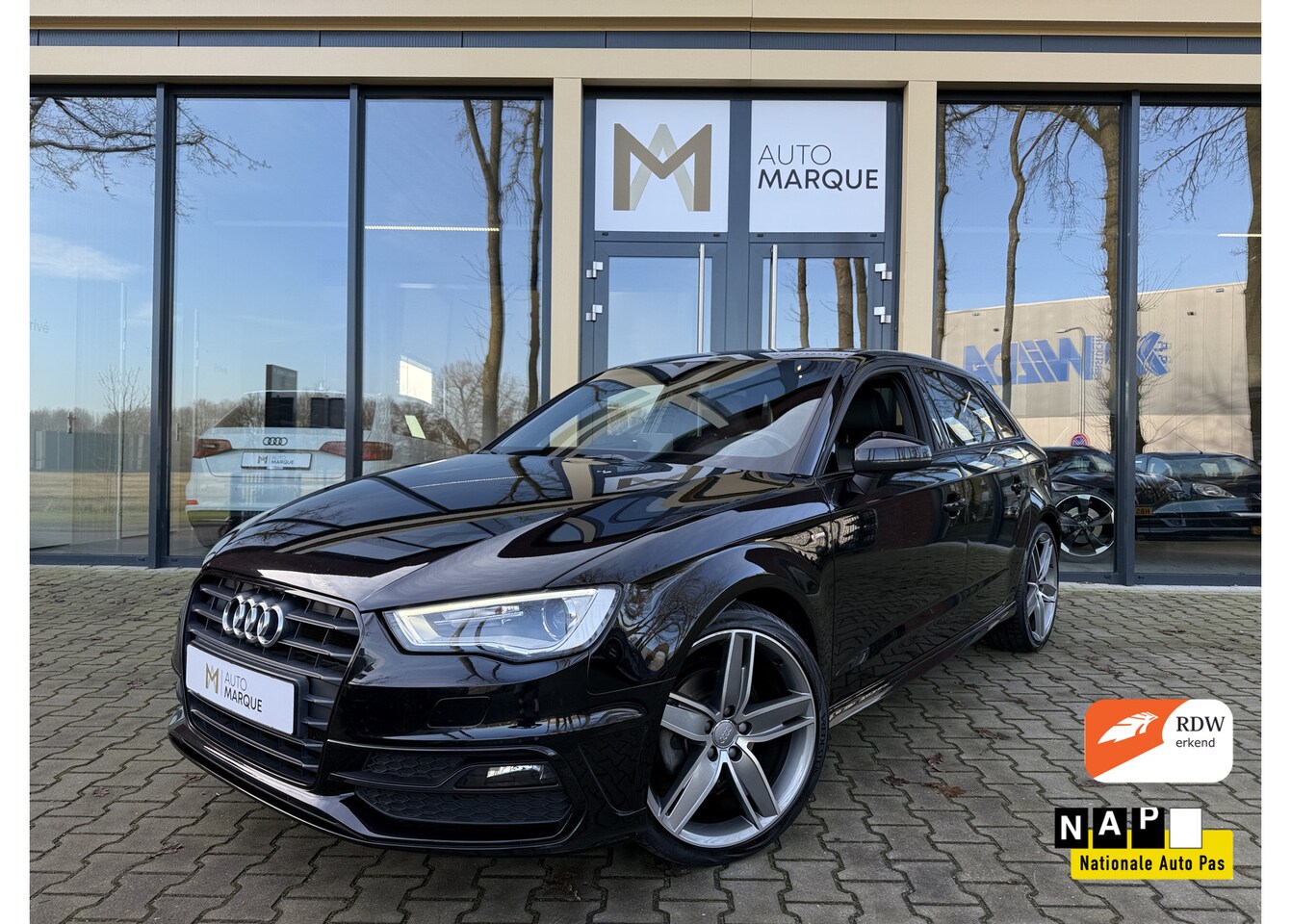 Audi A3 Sportback - 1.4 TFSI CoD 150PK | Ambiente Pro Line S | 3x S-Line | 19" LM Velgen | Bi-Xenon | Navigati - AutoWereld.nl