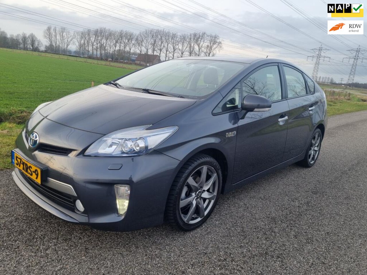 Toyota Prius - 1.8  Plug-in Dynamic Business 1.8 Plug-in Dynamic Business - AutoWereld.nl