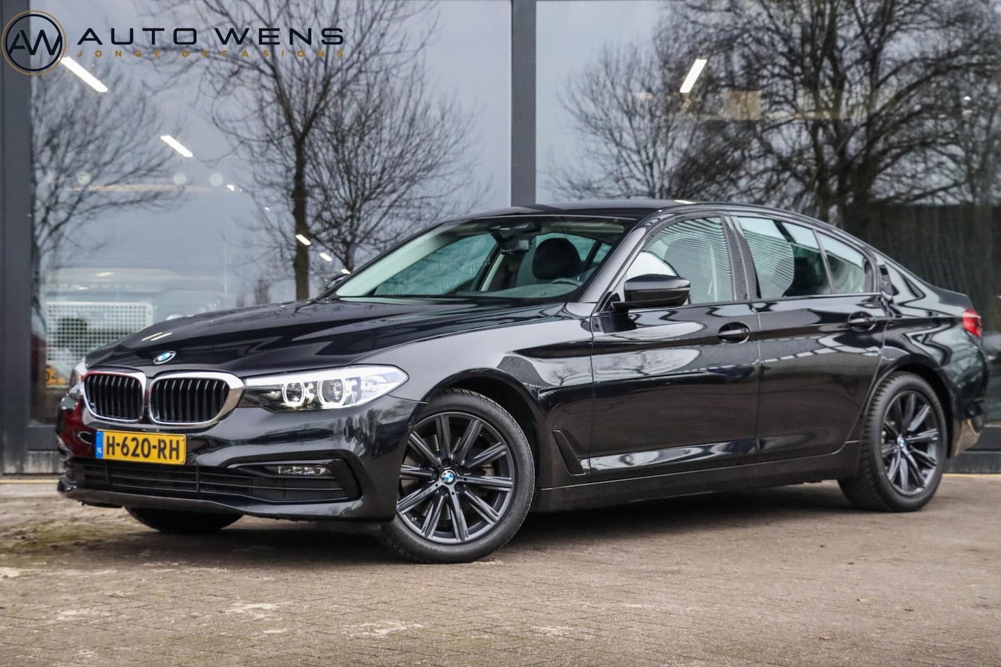 BMW 5-serie - 520i Executive Sportline Automaat | Slechts 59.000 km! - AutoWereld.nl