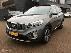 Kia Sorento - 2.2 CRDI AWD ExecutivLine Panorama 7 Pers Leder Trekh