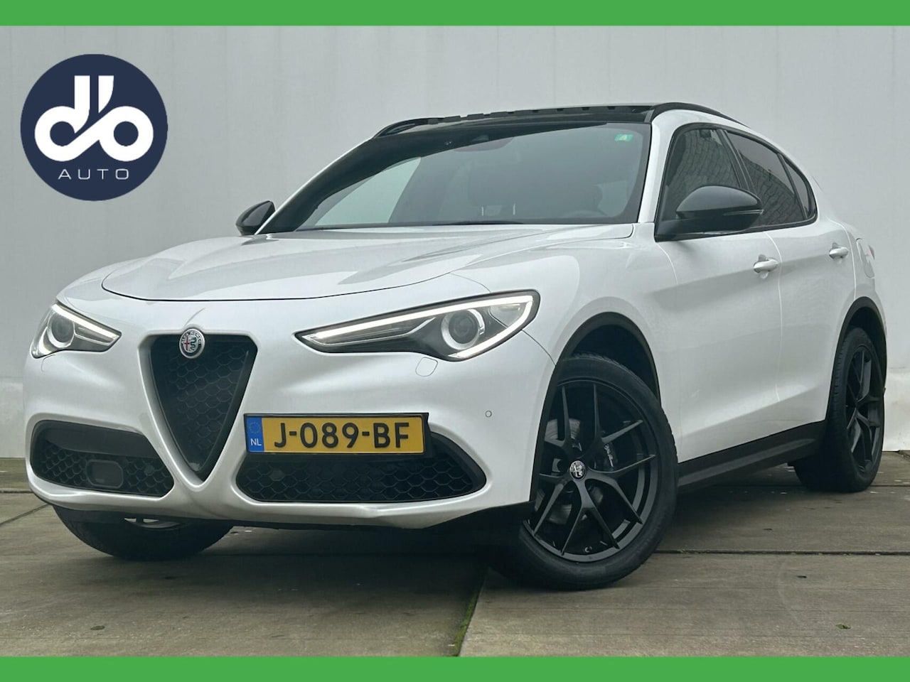 Alfa Romeo Stelvio - 2.0 T 280pk AWD Super PANO DAK I VOL SPORT LEER I 20" LMV I ORG.NL + NAP - AutoWereld.nl