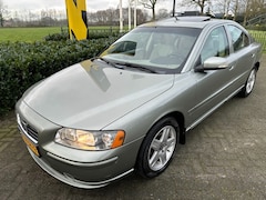 Volvo S60 - 2.5T 154 kW Summum Schuifdak / Leder / Bose