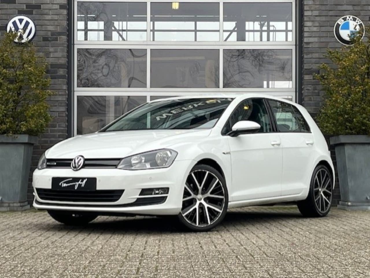 Volkswagen Golf - 1.0 TSI 116PK COMFORTLINE CLIMA - CRUISE - PDC - 19 INCH - AutoWereld.nl