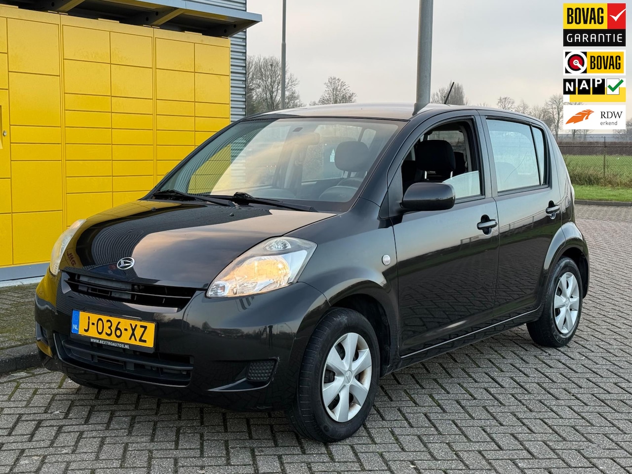 Daihatsu Sirion 2 - 1.0-12V Premium Limited Edition 5Drs Bj 2009 Airco Nw Apk - AutoWereld.nl