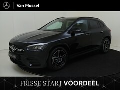 Mercedes-Benz GLA-Klasse - 180 AMG Line / Stoelverwarming / Achteruitrijcamera / Panaroma-schuifdak /