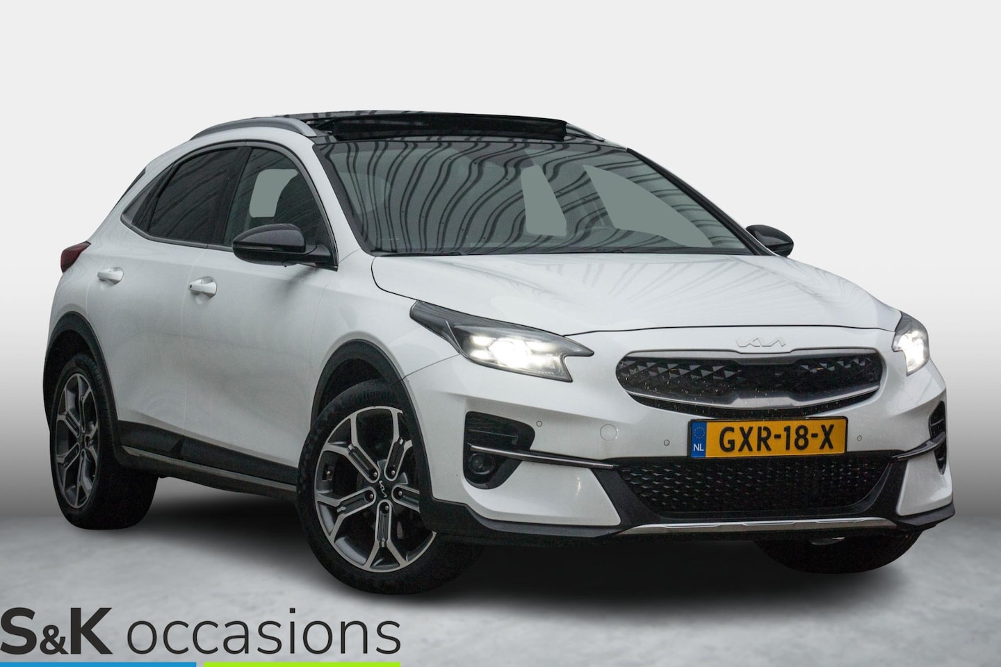 Kia XCeed - 1.6 GDi PHEV ExecutiveLine Pano NAVI Kia XCeed 1.6 GDi PHEV ExecutiveLine - AutoWereld.nl