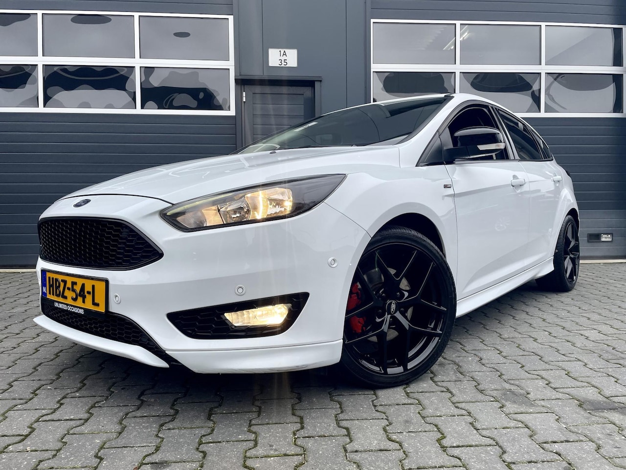 Ford Focus - 1.5 ST-Line *SPORT*150PK*NAVI*RS*CRUISE*ECC*VOL - AutoWereld.nl