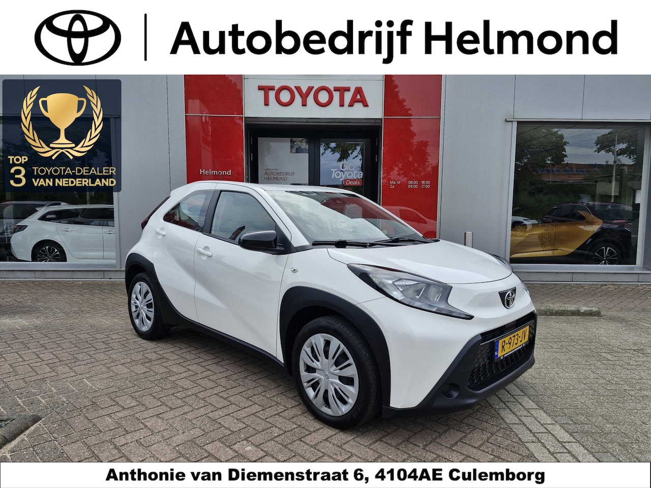 Toyota Aygo X - 1.0 VVT-i MT Play | Apple Carplay/Android Auto | Achteruitrij camera | Airco | Adaptive cr - AutoWereld.nl