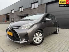 Toyota Yaris - 1.3 VVT-i Style | 2E EIGENAAR | 12MND GARANTIE | NAVI | CRUISE | ELEC RAMEN |