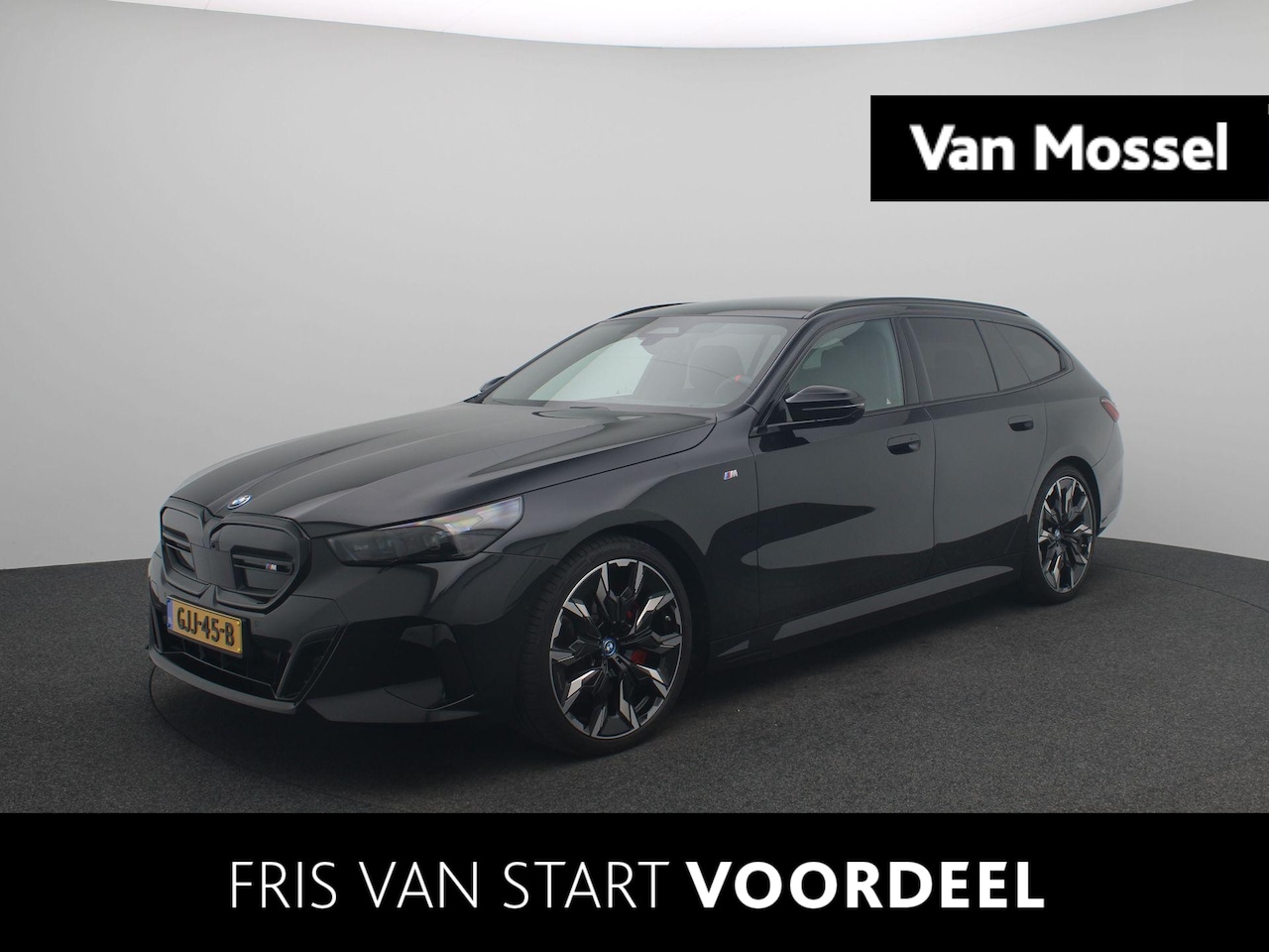 BMW i5 Touring - M60 xDrive 84 kWh | 21'' inch Individual Velgen | 600Pk | B&W-audio| Elektrische trekhaak - AutoWereld.nl