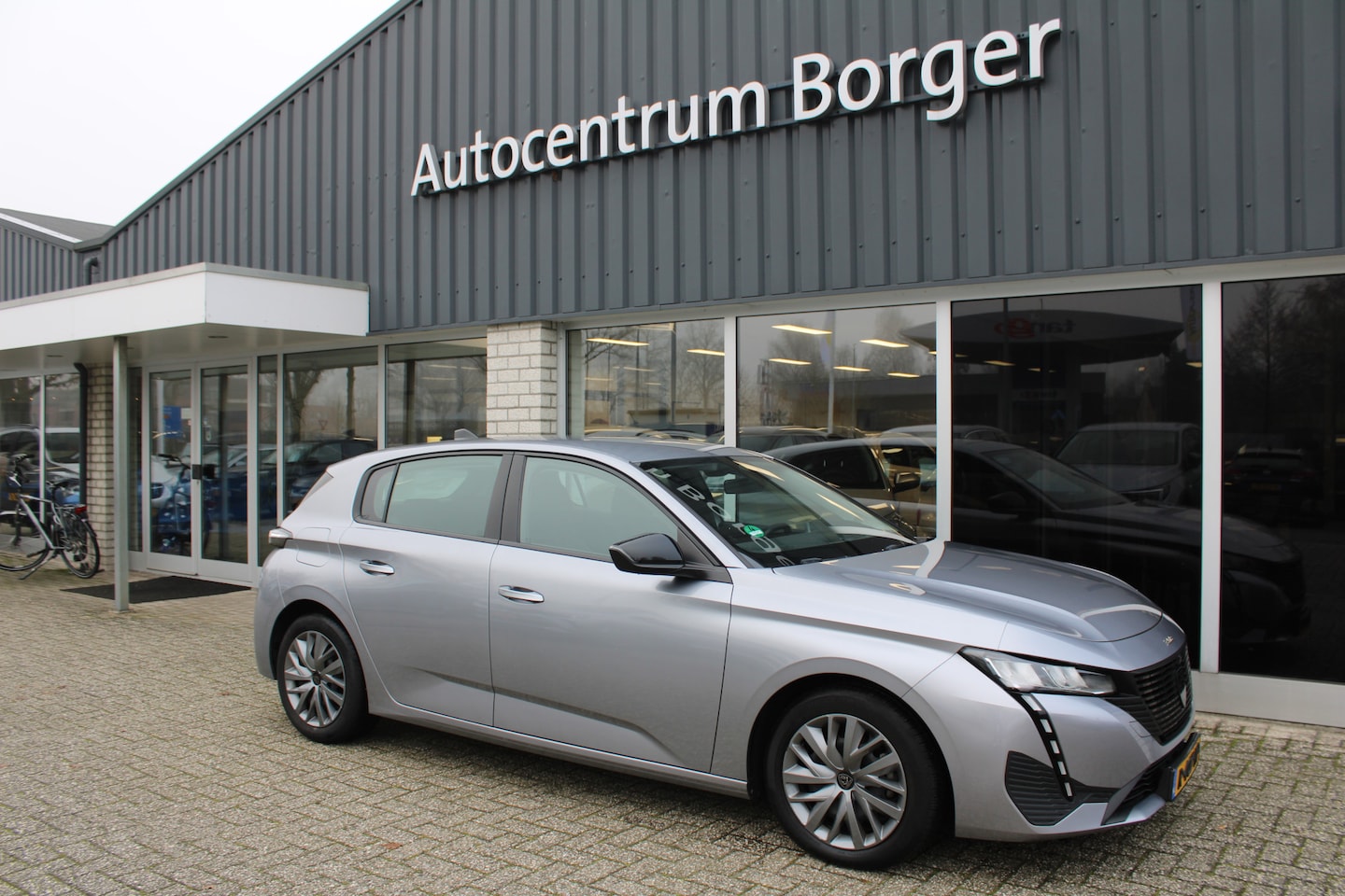 Peugeot 308 - 1.2 Turbo Active Pack Buss navi/clima /cruise/PDC - AutoWereld.nl