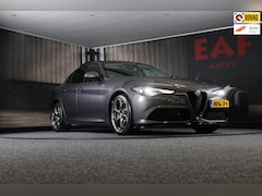 Alfa Romeo Giulia - 2.0 T AWD Veloce / 280 PK / AUT / Leder Interieur / HK / Elek Stoelen / Camera / Navi / Ec